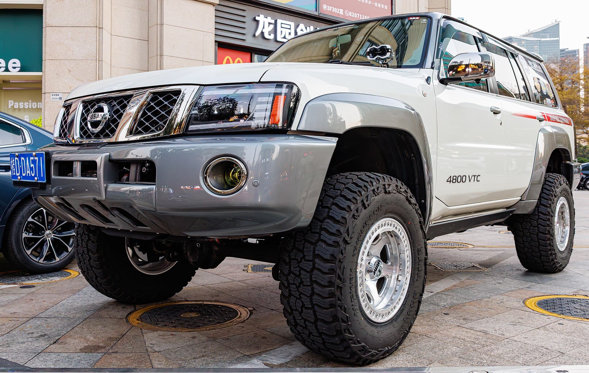 Nissan Patrol Y61